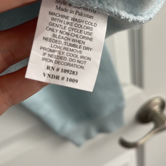 🏄♀️ Quiet Storm Surf Shop Cropped Sweatshirt Size Med - Picture 6 of 10